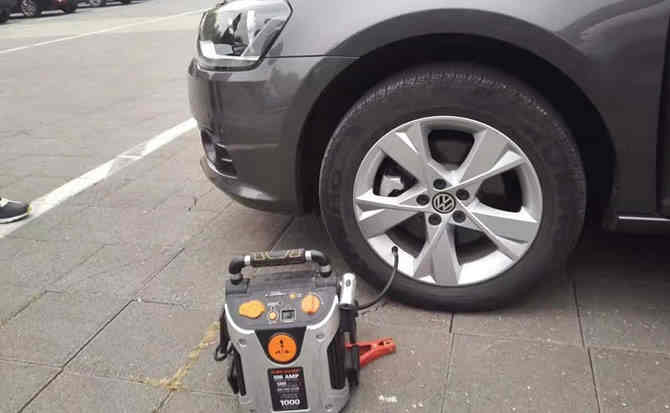 衡东汽车搭电案例